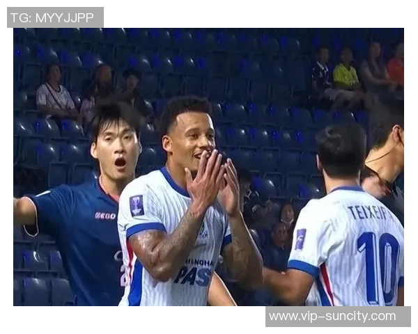 申花遭遇惨败泰国国脚素帕那凌空抽射再添一球